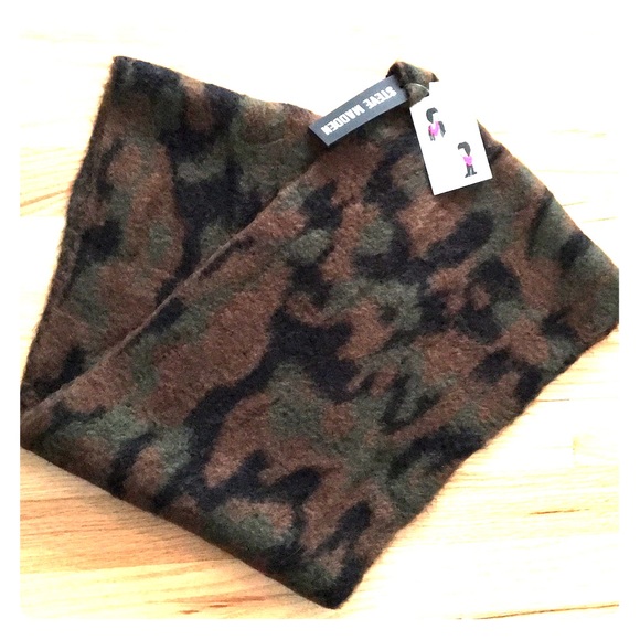 Steve Madden Accessories - 🌟Steve Madden infinity scarf